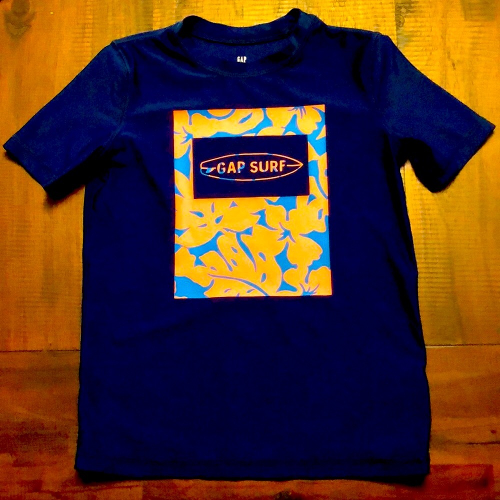 GAP rash guard/ swim shirt, boys med (7/8)